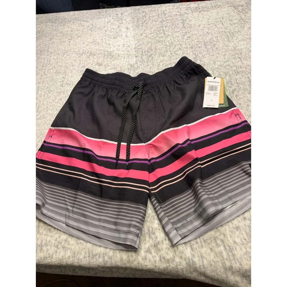 Quiksilver Men D Swell Vision Volley 17 Swim Trunks Black Pink Stripe Size S NWT